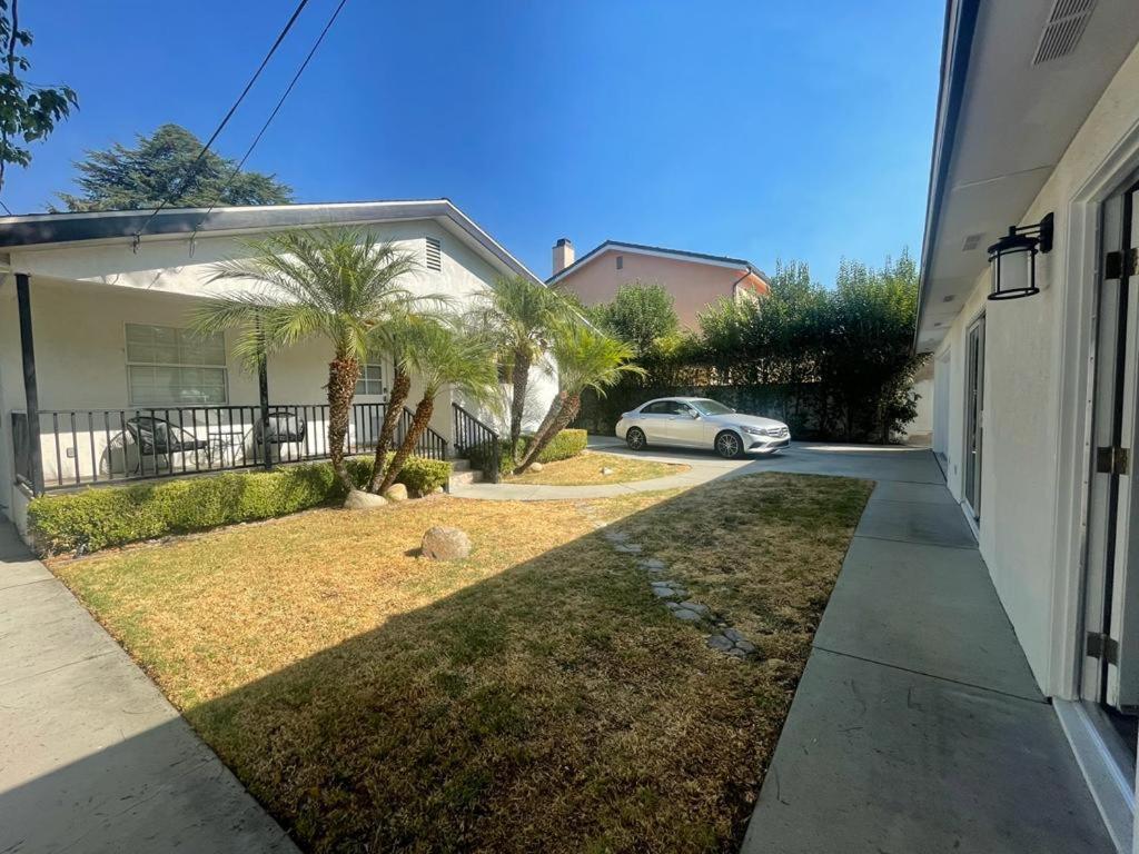 Charming Bright Traditional Home In Sherman Oaks Los Angeles Kültér fotó