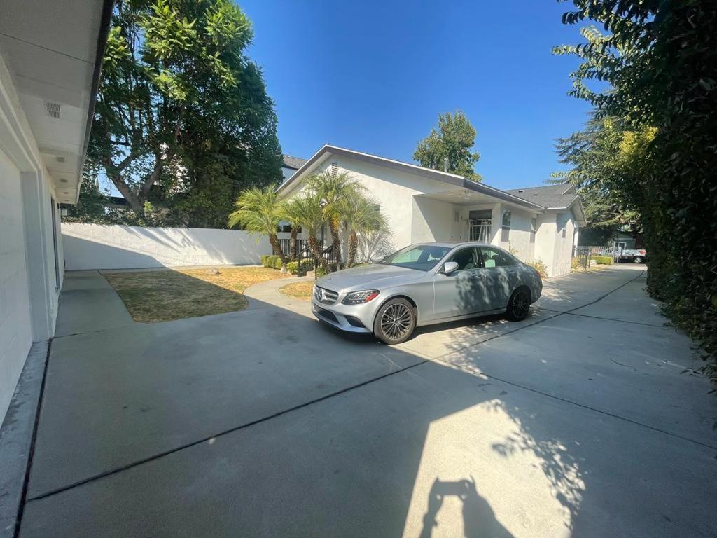 Charming Bright Traditional Home In Sherman Oaks Los Angeles Kültér fotó